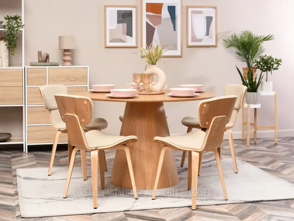 Krzesło w bezowym kolorze - idealne do Twojej jadalni